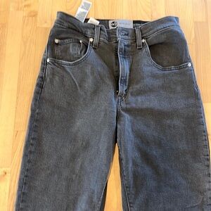 Levi Straus Silvertab high waisted Mom Jeans 30 waist 27 length